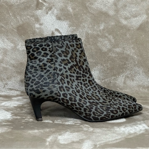 Preston & York Delores Gray Blue Leopard Print Ankle Boots Size 7.5 - Picture 2 of 14